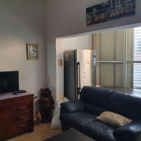 2 Bedroom Apartment In Batiya Makov Shared Rooms Rechovot Εξωτερικό φωτογραφία